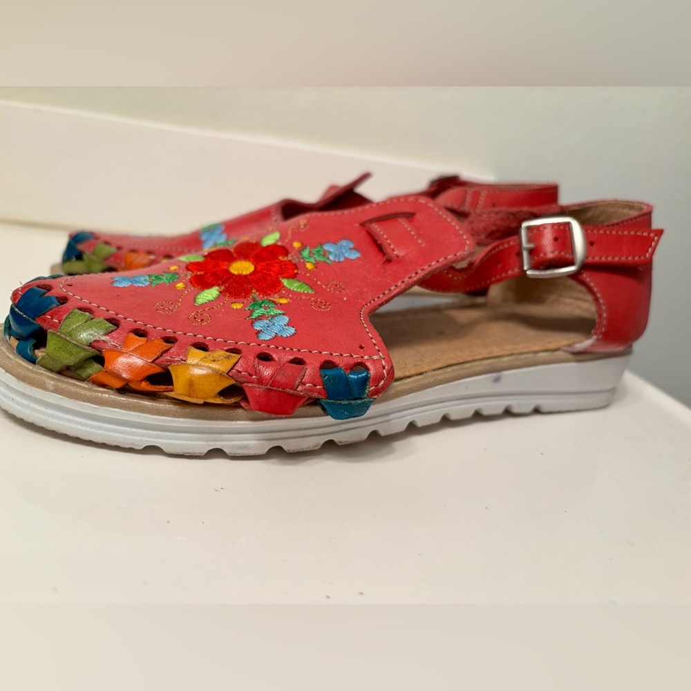 Floral Embroidered Pink Flats - Picture 3 of 4